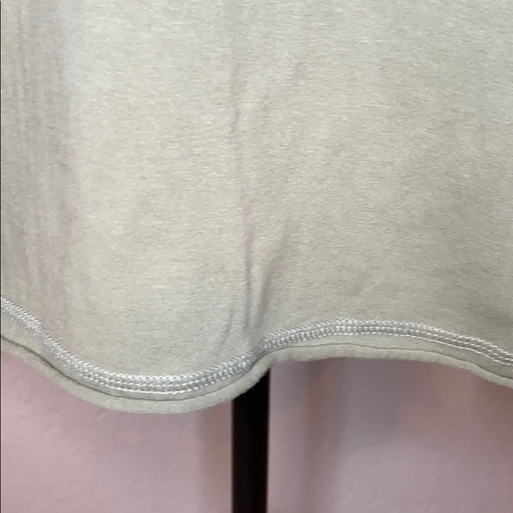 Old navy olive green long sleeve top - Picture 3 of 8